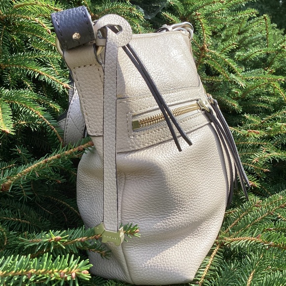 Radley London Beautiful Pebbled Leather Crossbody Handbag - Picture 7 of 11